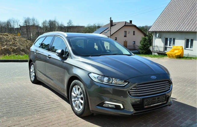 Ford Mondeo cena 52500 przebieg: 222000, rok produkcji 2017 z Kalety małe 232